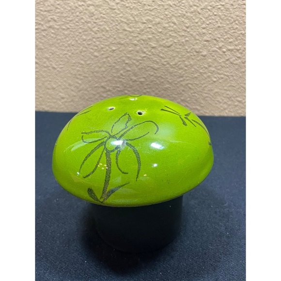 Ceramic Mushroom Shaker Vintage Pottery Parmesan Cheese Shaker Signed USA - Picture 4 of 8